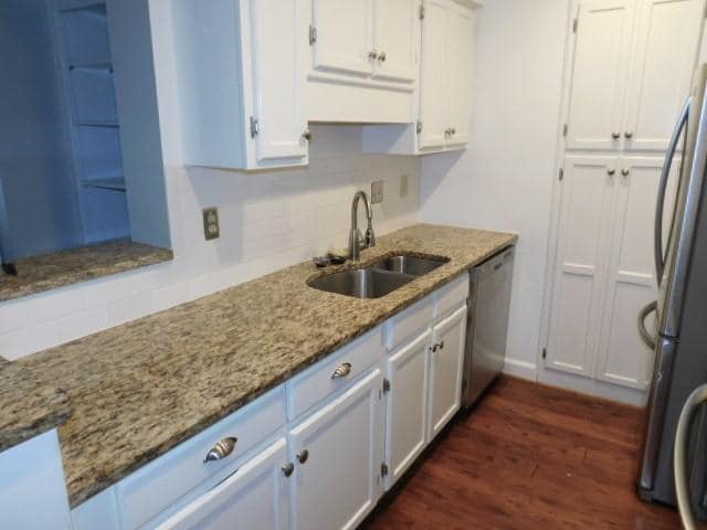 Building Photo - 4115 Pine Heights Dr NE