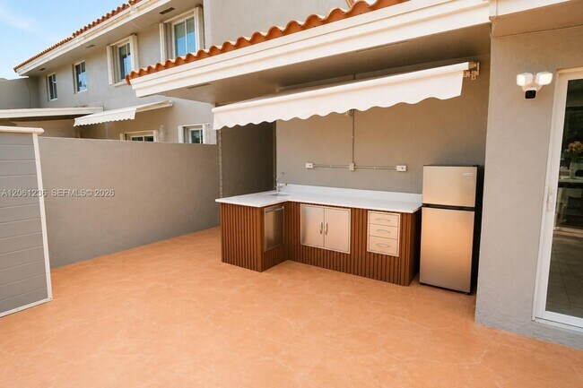 Building Photo - 8381 SW 148th Ave
