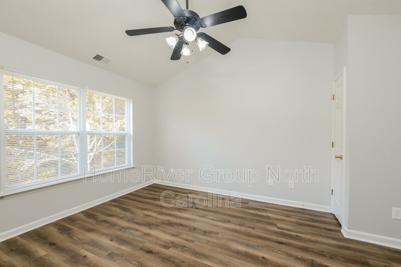 Building Photo - 3140 Kensington Pl
