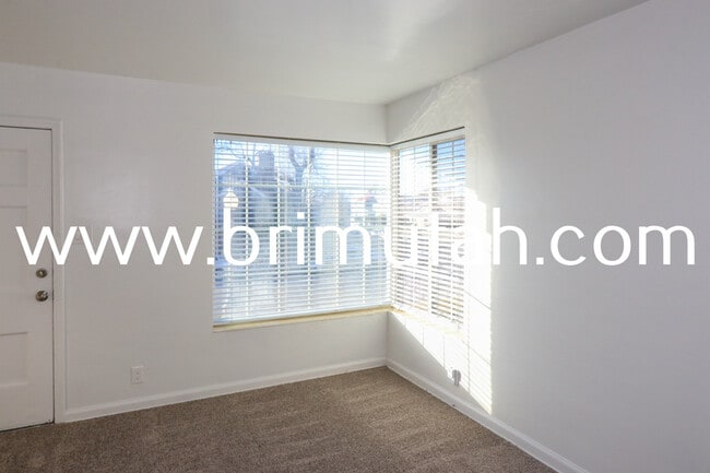 Building Photo - 2613 S Hartford St