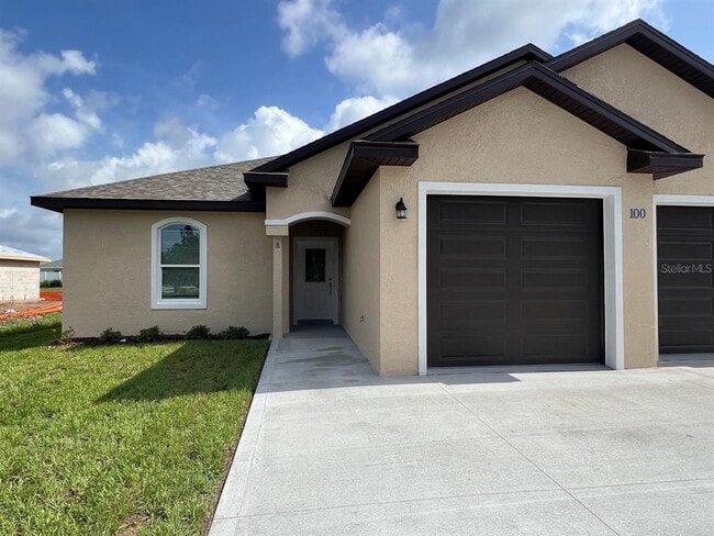 Building Photo - 100 Lynbrook Dr