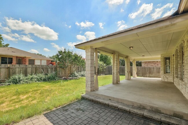 Building Photo - Avery Ranch Dime!