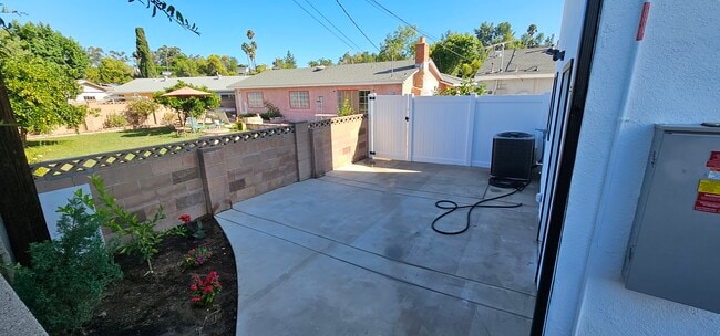 Building Photo - 6201 Jackie Ave