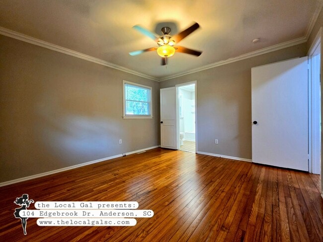 Building Photo - 104 Edgebrook Dr