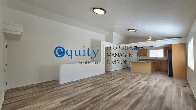 Building Photo - 11851 Poultry Dr