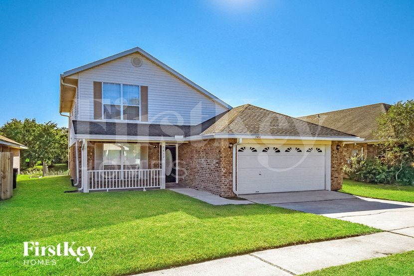 Building Photo - 7452 Cliff Cottage Dr