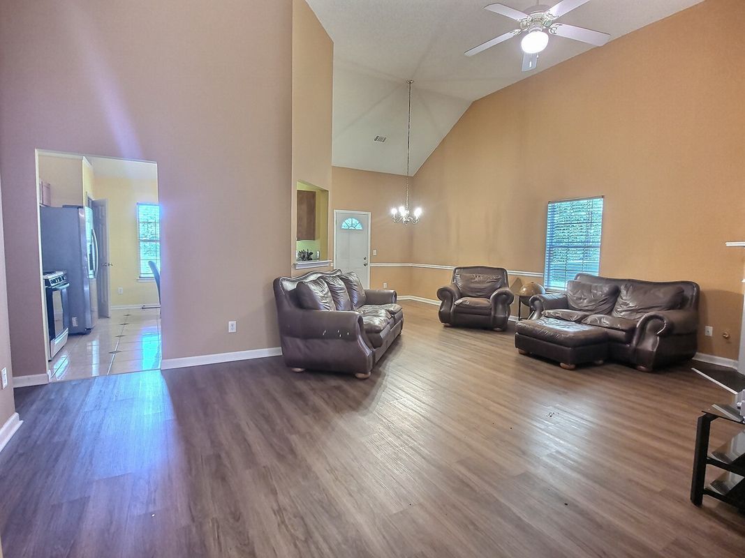 Building Photo - 1734 Spring Hill Cove