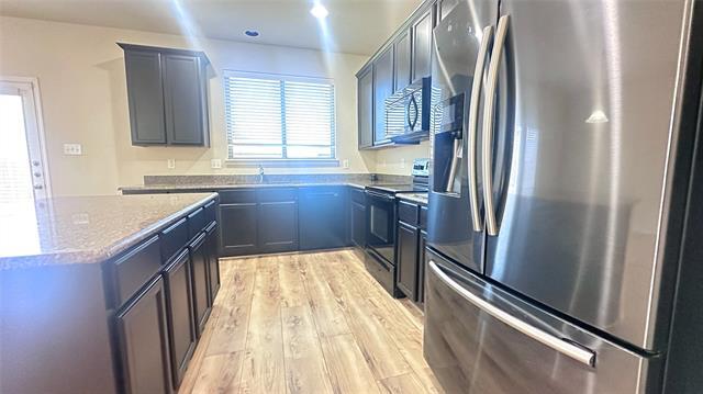 Building Photo - 2129 Brenham Dr