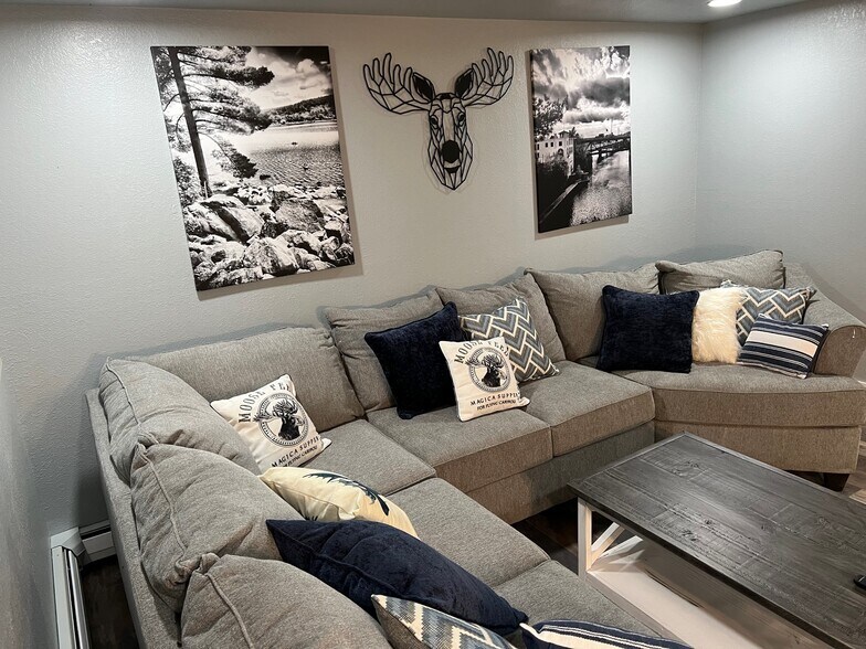 Building Photo - 21 Woodmere Ct