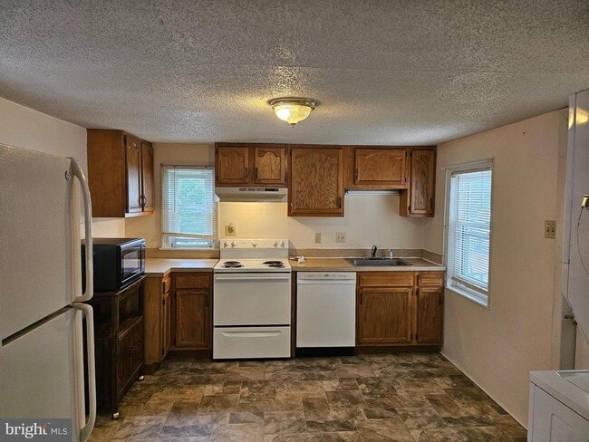 Building Photo - 258 Ringgold St