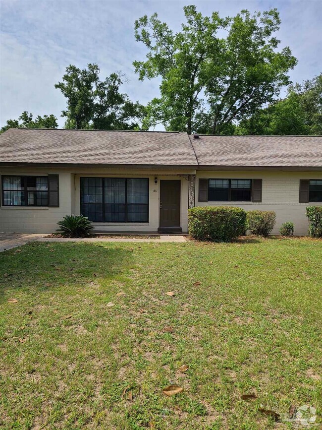 Building Photo - 35 Adkinson Dr