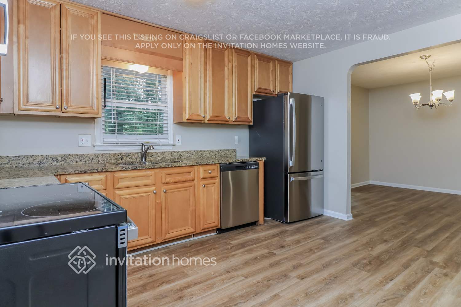 Building Photo - 1398 Yates Ave