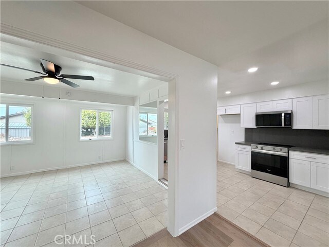 Building Photo - 28751 Olympia Way