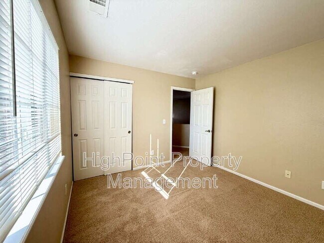 Building Photo - 5187 Pelican St