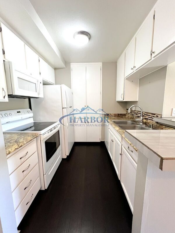 Building Photo - 23318 Sesame St