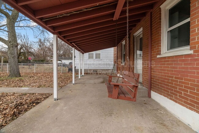 Building Photo - 2104 Lexa Dr