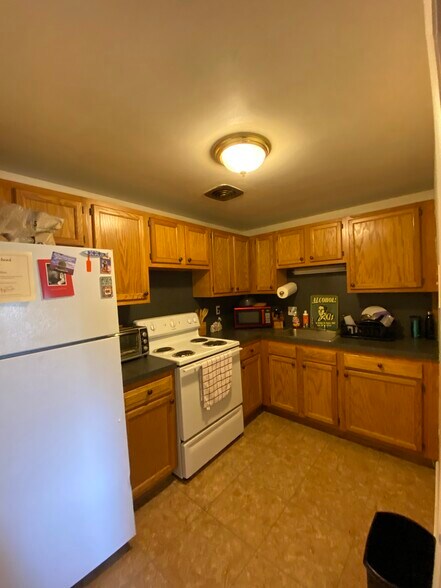 Building Photo - 311 Tappan St