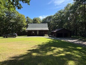 Building Photo - Charming 3 bedroom 2 bath in Porters Corner #