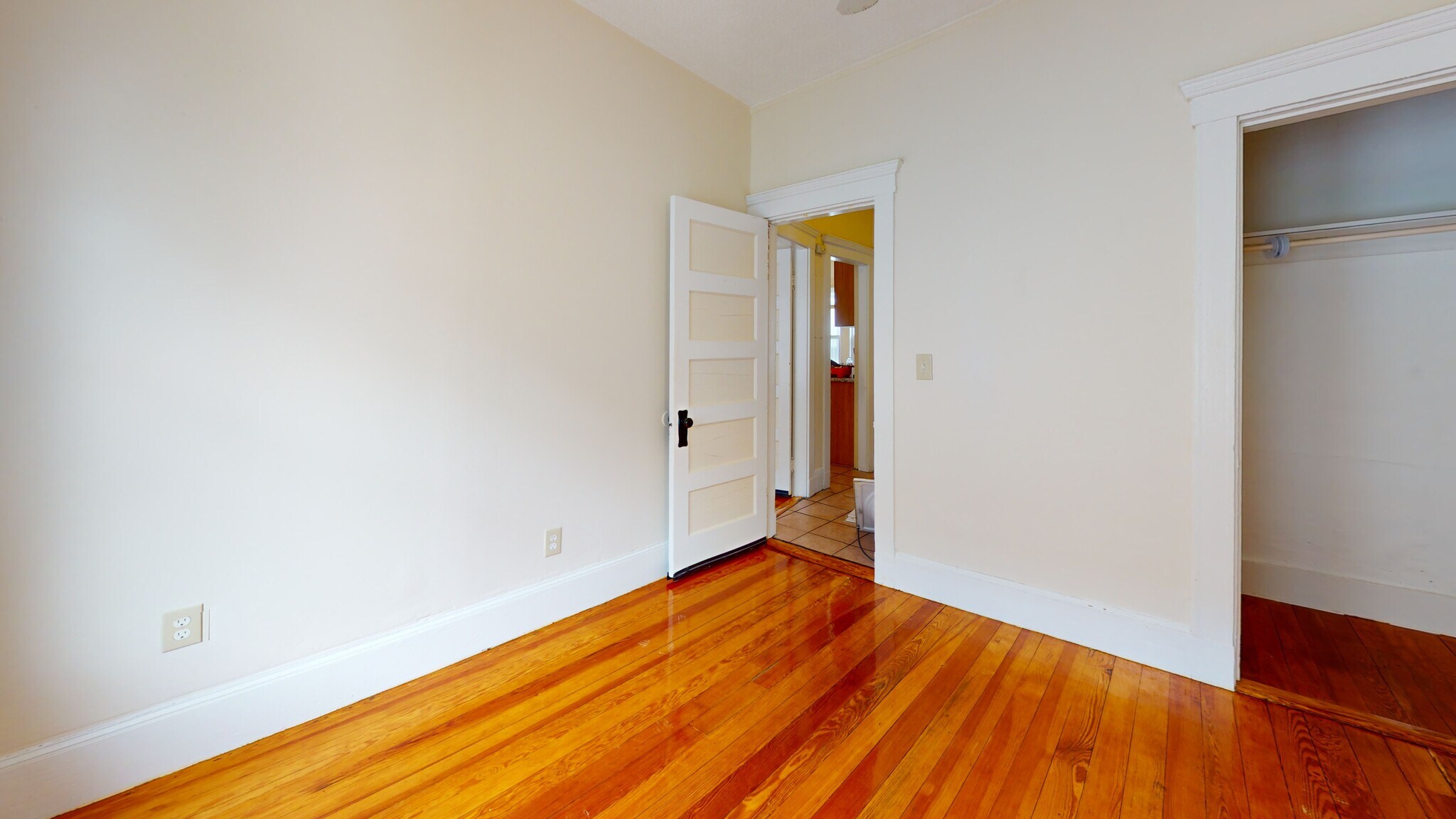 Building Photo - 93 Capen St