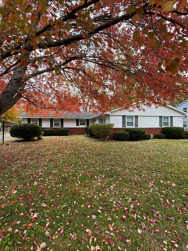 Building Photo - Washington Twp 3 bedroom home