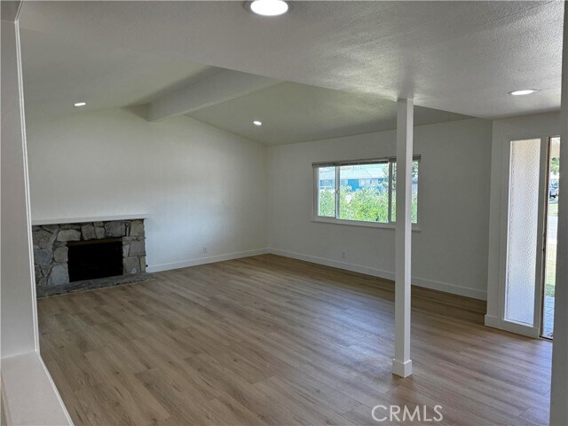 Building Photo - 951 Magellan St