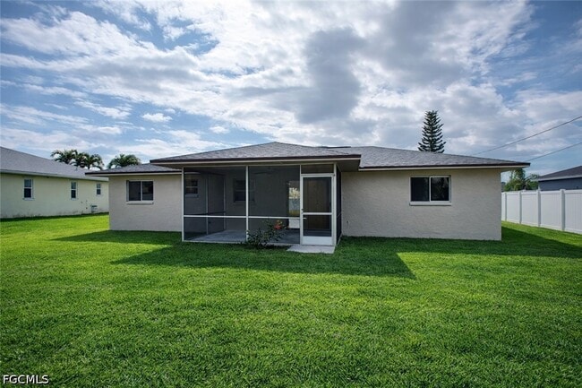 Building Photo - 1815 SE 11th Ave