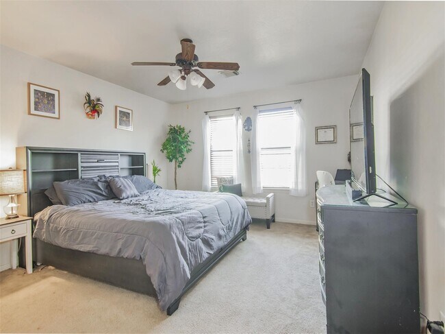 Building Photo - 13301 Baron Hill Ln