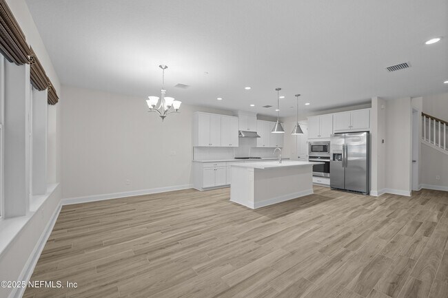 Building Photo - 23 Oak Pk Dr
