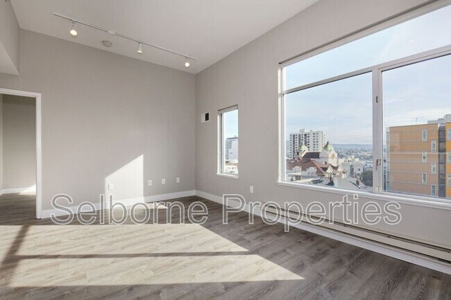 Building Photo - 1401 Jackson St