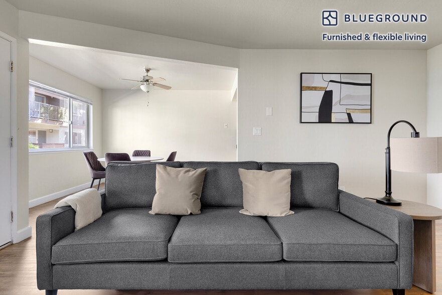 Building Photo - 234 Escuela Ave