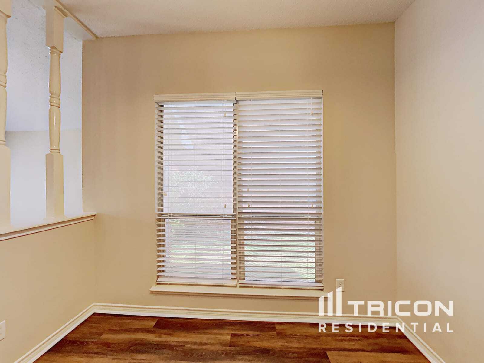 Building Photo - 1558 Aberdeen Dr