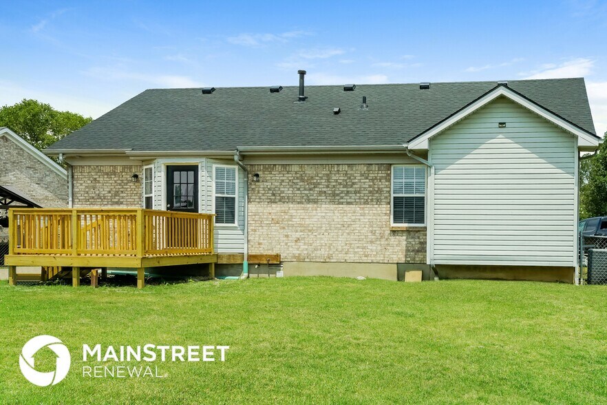 Building Photo - 395 Ashley Blvd