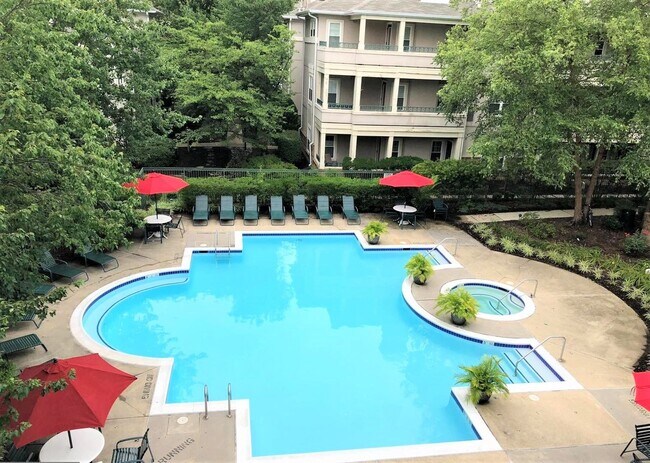 Building Photo - Beautiful 2 Bed 2 Bath Condo In Popular Oak Park Community - Water Included!