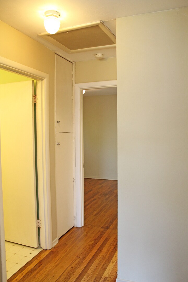 Building Photo - 4222 SE Holgate Blvd