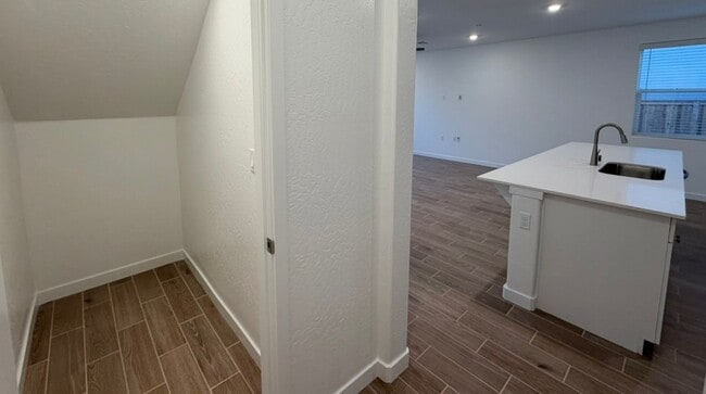 Building Photo - $2,650 Plum Tree, Move in Bonus $500 / Clovis Ave. & Shepherd, New 3 Bd House, Clovis, Heritage G...