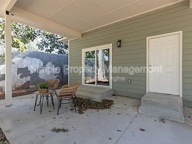 Building Photo - 1951 NW 11th St