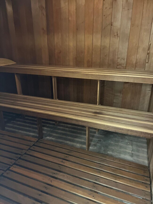 Building Photo - 3540 S Ocean Blvd