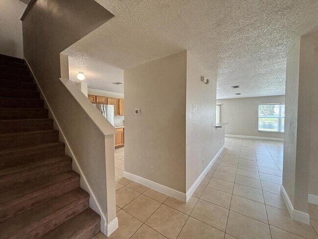 Building Photo - 15133 Moultrie Pointe Rd