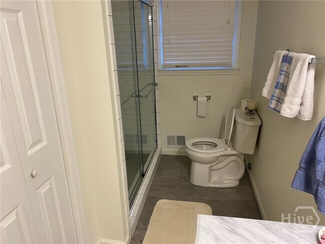 Building Photo - 245 Springdale St