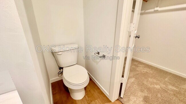 Building Photo - 20404 Deer Creek Dr