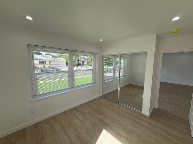 Building Photo - Bassest Properties