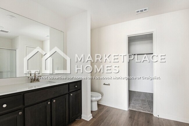 Building Photo - 10917 Gray Mare Dr