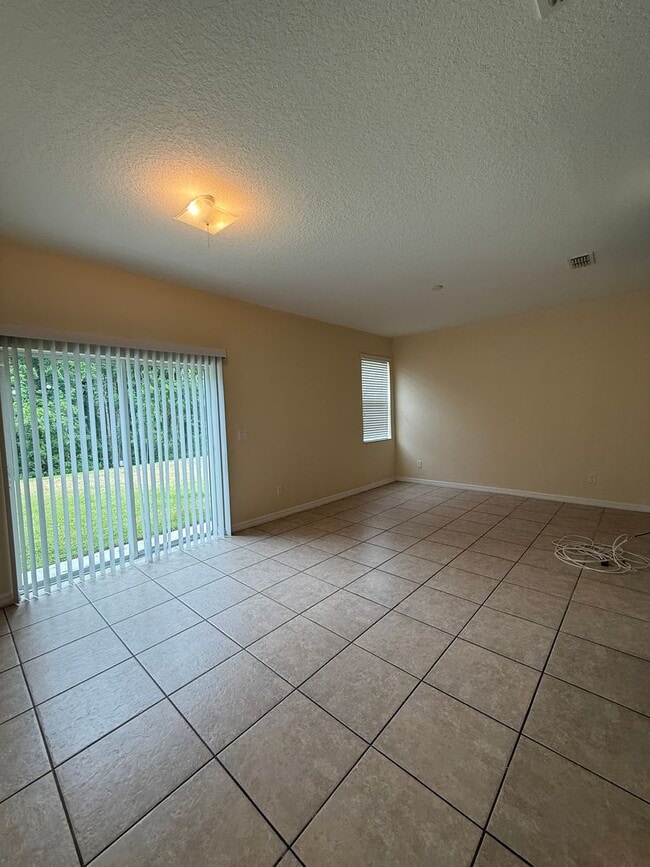 Building Photo - Beautiful Home For Rent!! ( AVAILABLE MOVE...