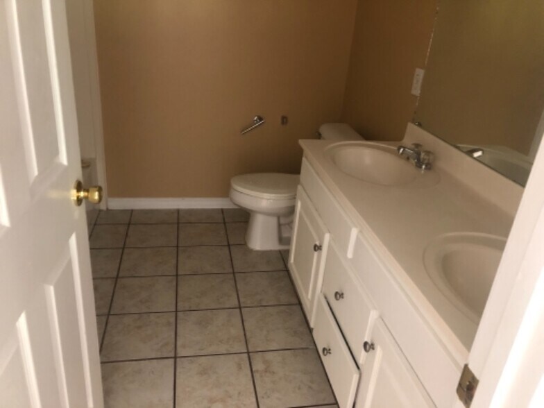 Building Photo - 6516 Sugar Pointe Ct