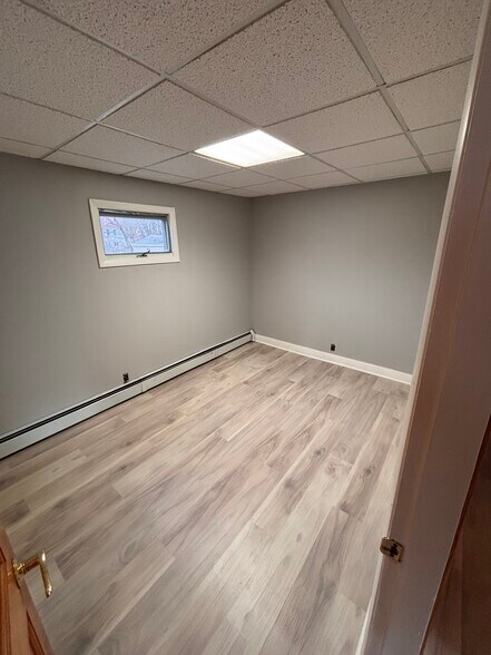 Building Photo - 194 Water St