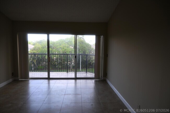Building Photo - 8721 Wiles Rd