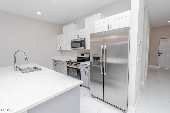 Building Photo - 4417 22nd St SW