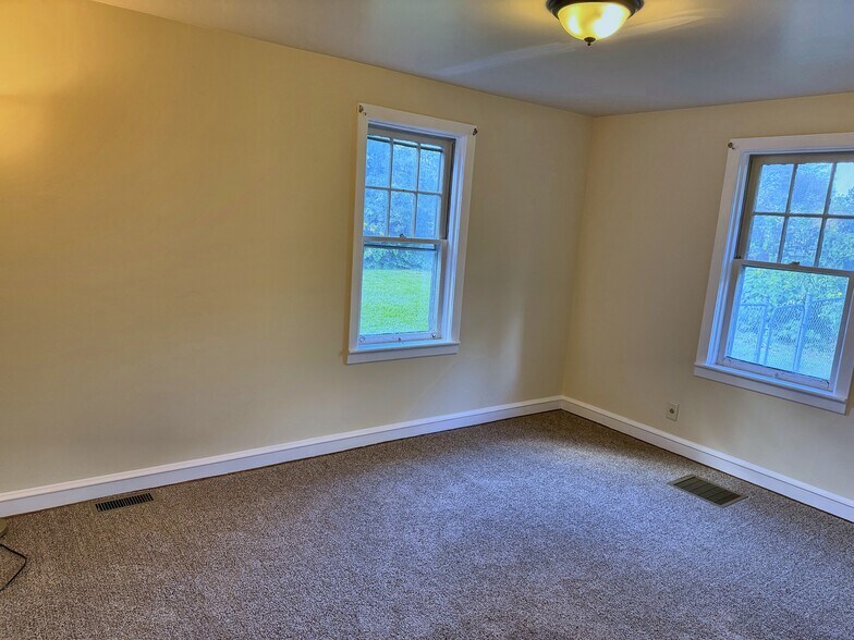 Bedroom 1 - 629 Maple Dr
