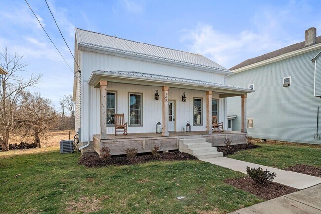 Building Photo - 145 E Main St