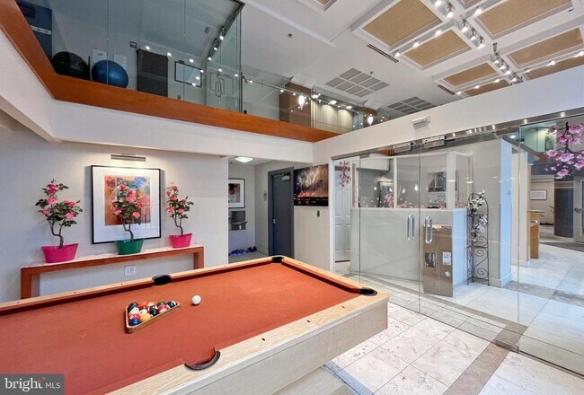 Building Photo - 2200 N Westmoreland St